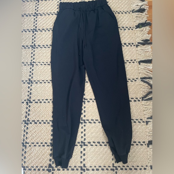lululemon athletica Pants - Lululemon Keep Moving Jogger size 4